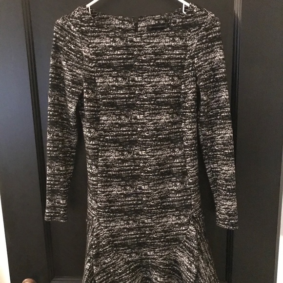 Banana Republic Dresses & Skirts - Banana Republic Tweed Ruffle Hem dress